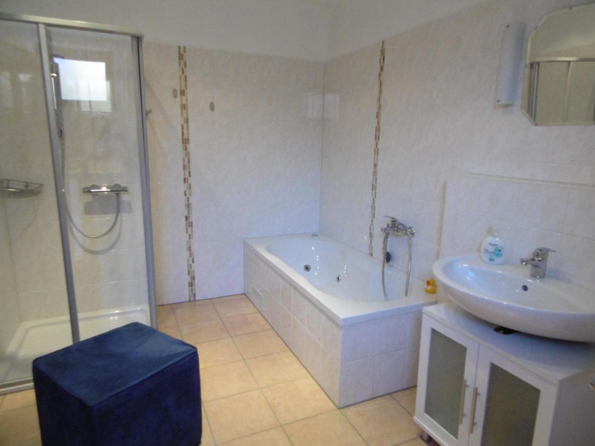 Waldbreitbach Ferienwohnung Schaefer מראה חיצוני תמונה