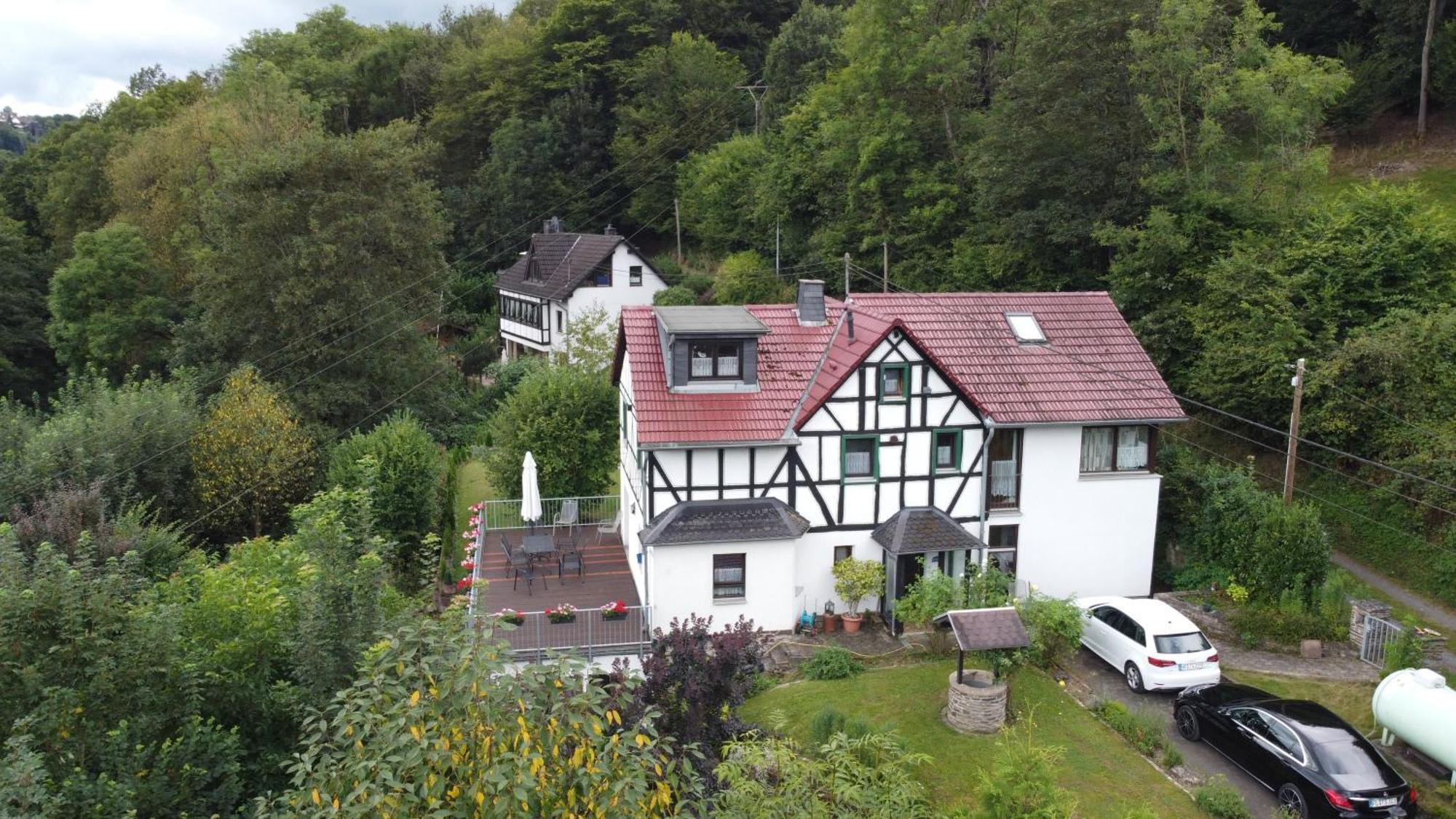 Waldbreitbach Ferienwohnung Schaefer מראה חיצוני תמונה